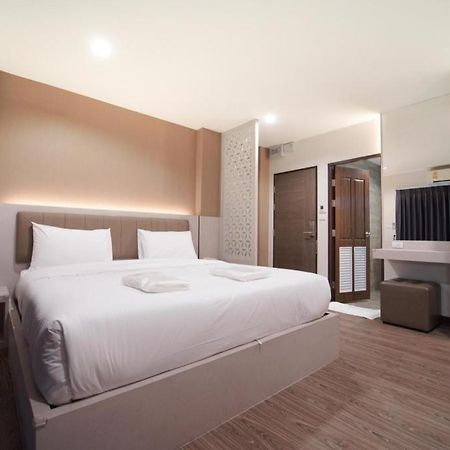The Y House Hotell Chiang Mai Exteriör bild