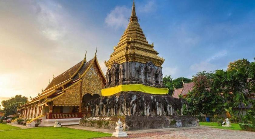 The Y House Hotell Chiang Mai Exteriör bild