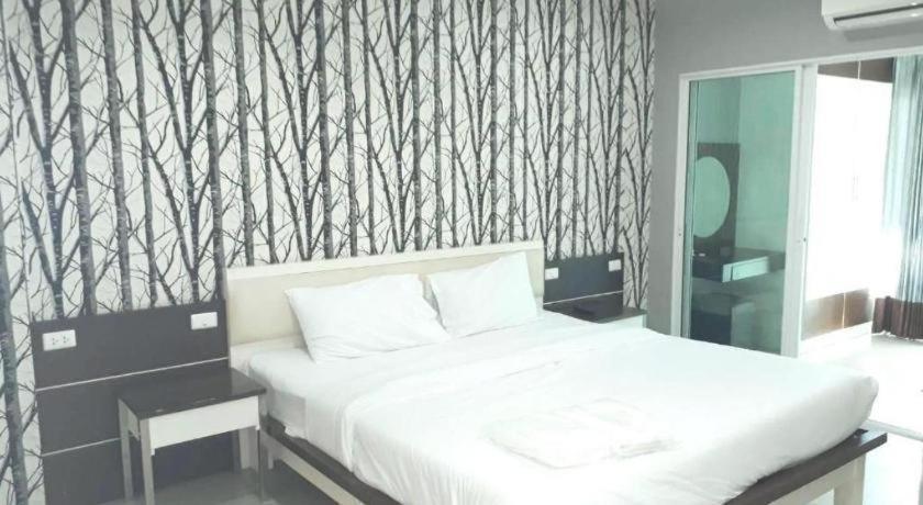 The Y House Hotell Chiang Mai Exteriör bild