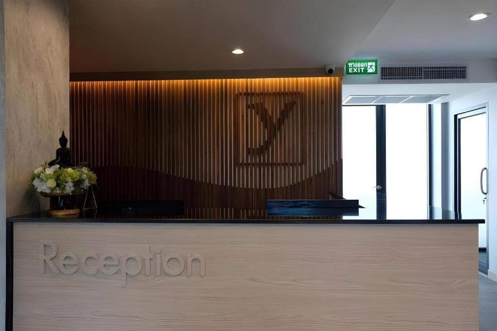 The Y House Hotell Chiang Mai Exteriör bild