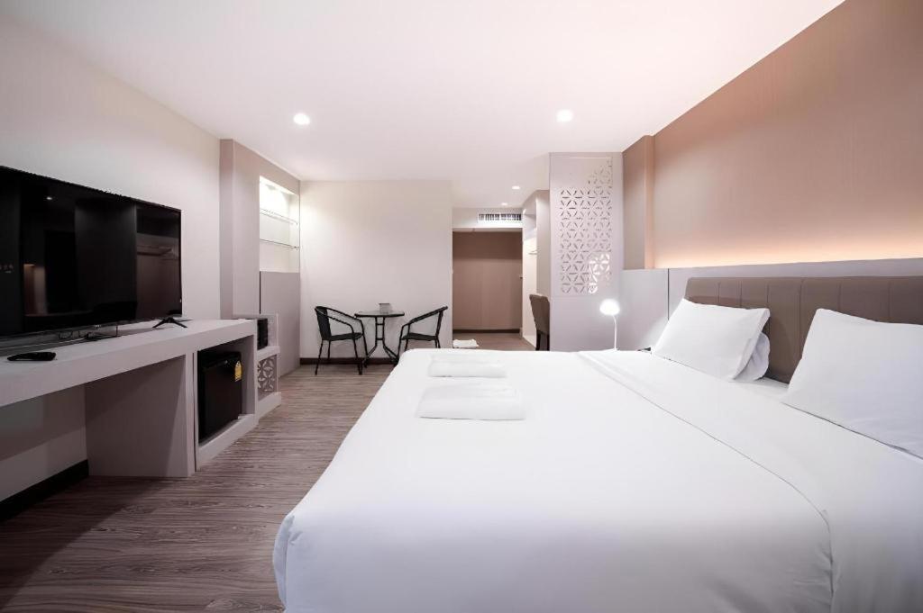 The Y House Hotell Chiang Mai Exteriör bild