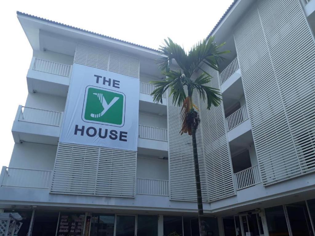The Y House Hotell Chiang Mai Exteriör bild